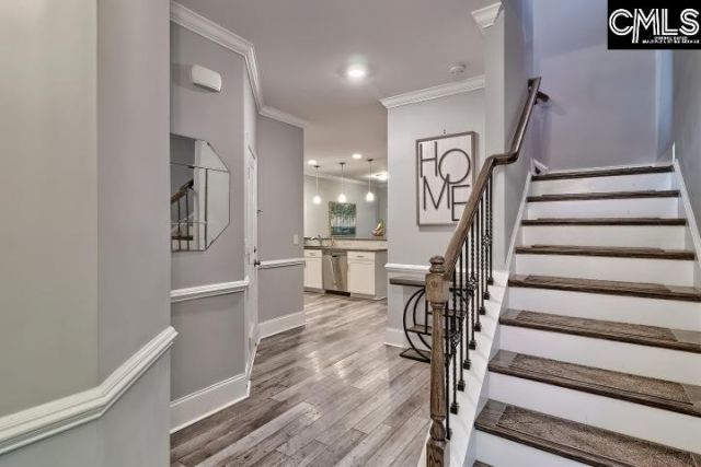 627 Calabria Court Photo 7