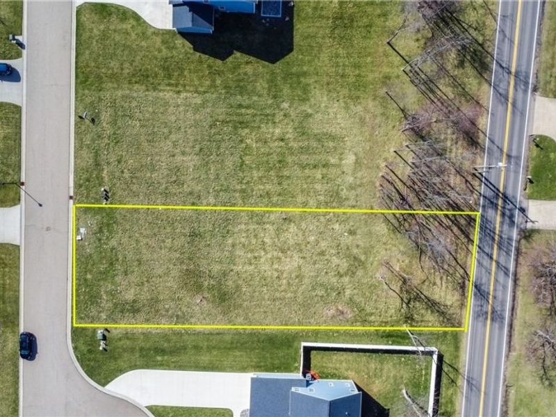 5599 Shadow Ridge Circle NW, North Canton, OH 44720 Photo 1