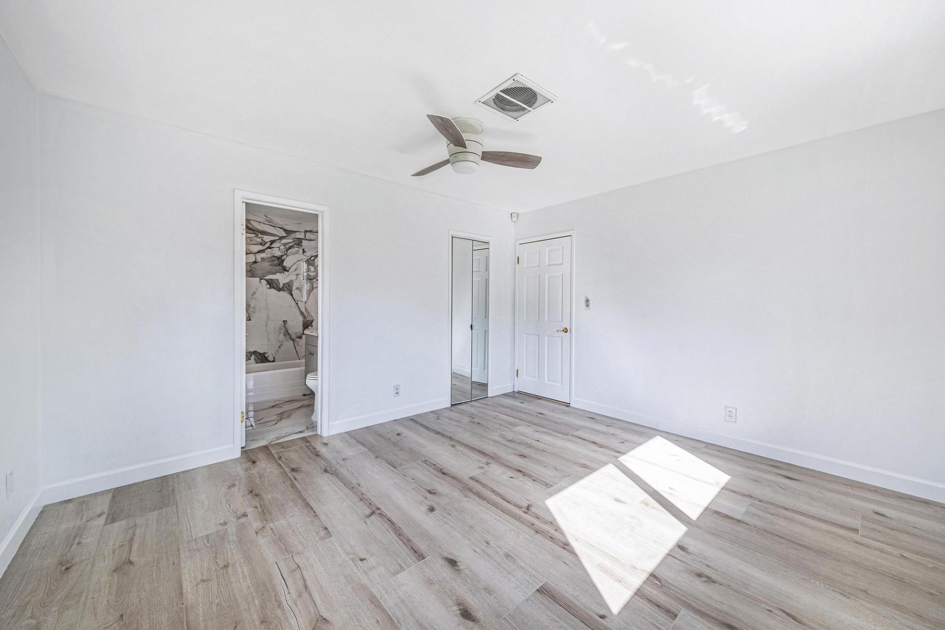 2611 NE 16th Street, Pompano Beach, FL 33062 Photo