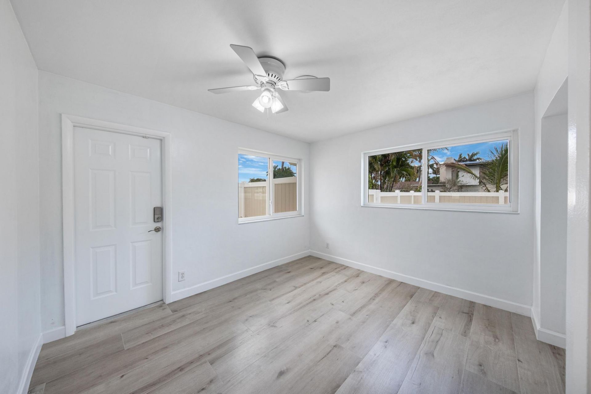 2611 NE 16th Street, Pompano Beach, FL 33062 Photo