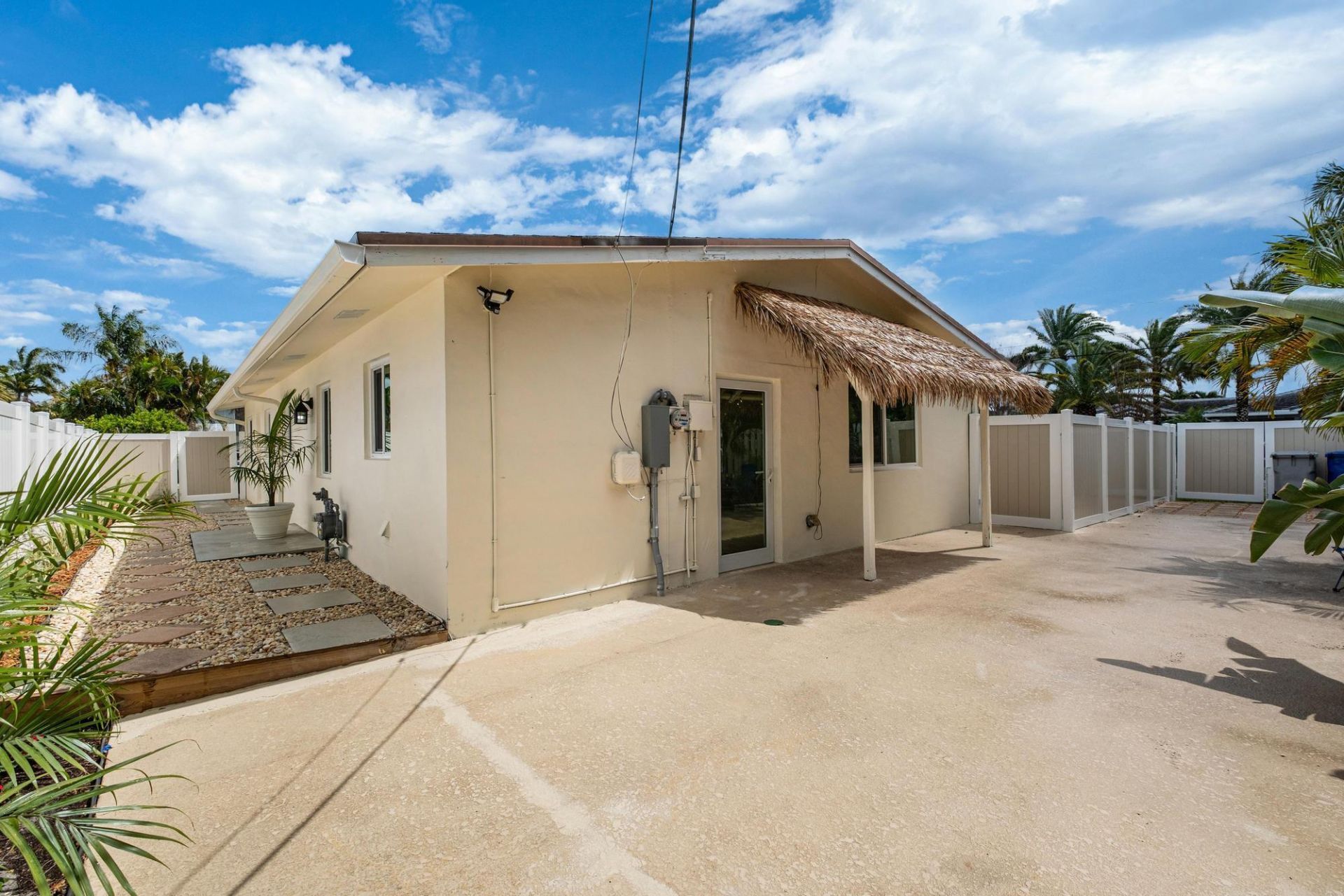 2611 NE 16th Street, Pompano Beach, FL 33062 Photo