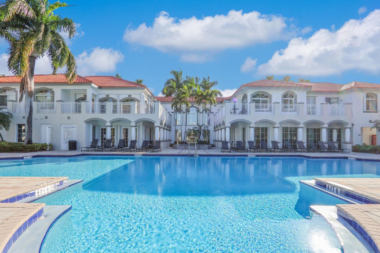 11031 Legacy Boulevard, Unit 202, Palm Beach Gardens, FL 33410 Photo