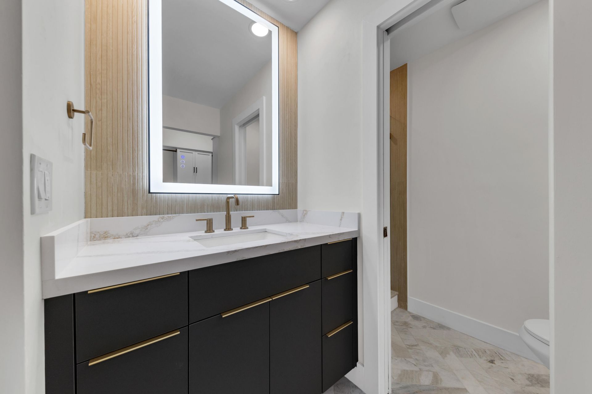 100 Paradise Harbour Boulevard, Unit 502, North Palm Beach, FL 33408 Photo