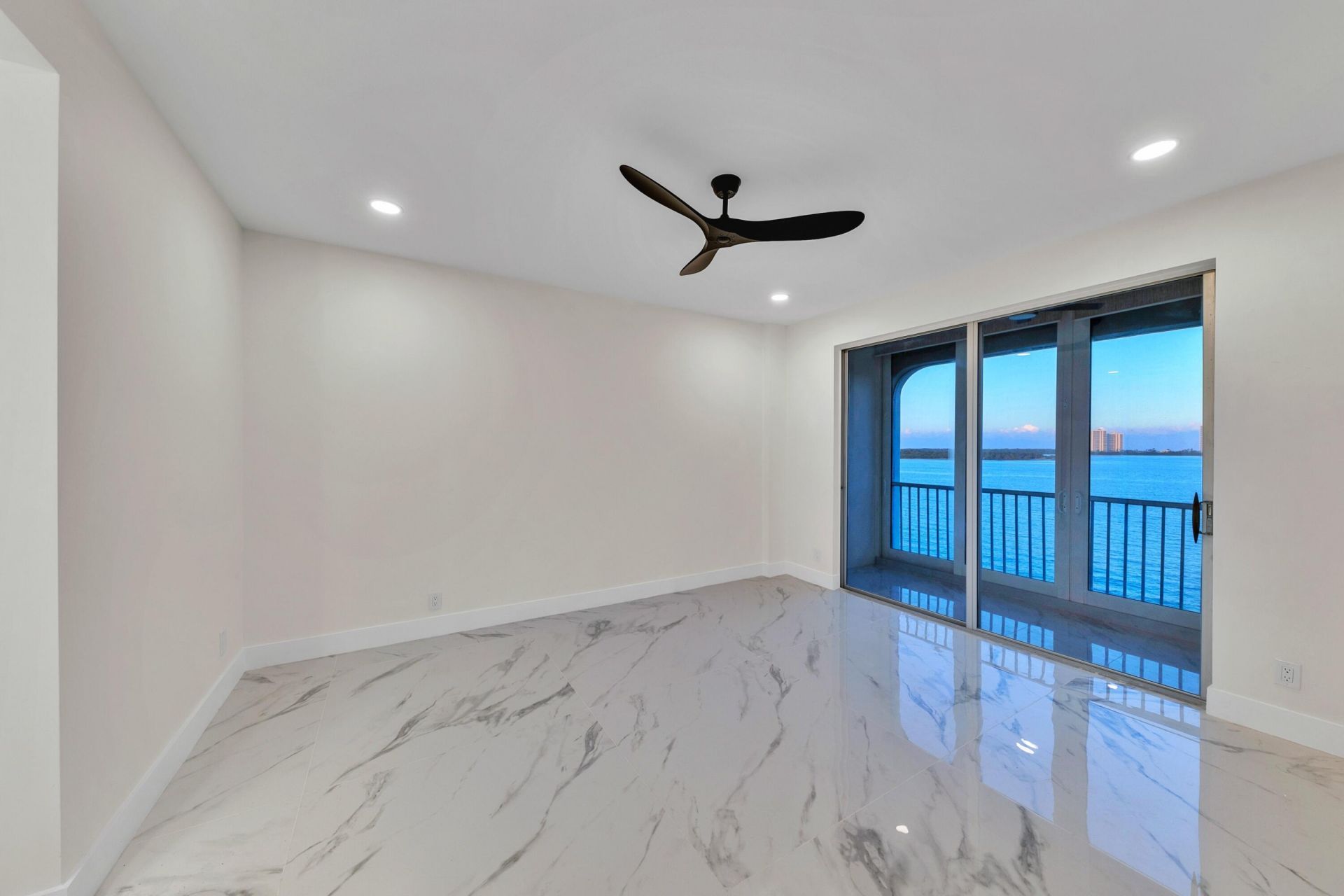 100 Paradise Harbour Boulevard, Unit 502, North Palm Beach, FL 33408 Photo