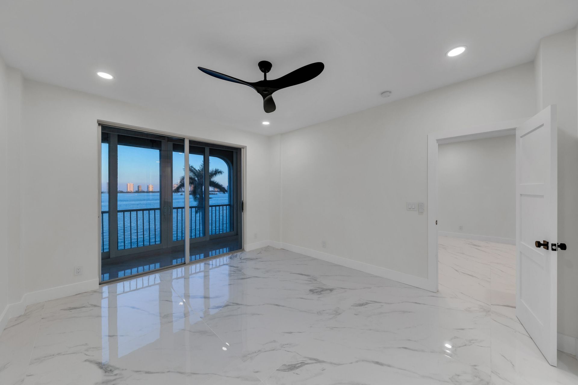 100 Paradise Harbour Boulevard, Unit 502, North Palm Beach, FL 33408 Photo