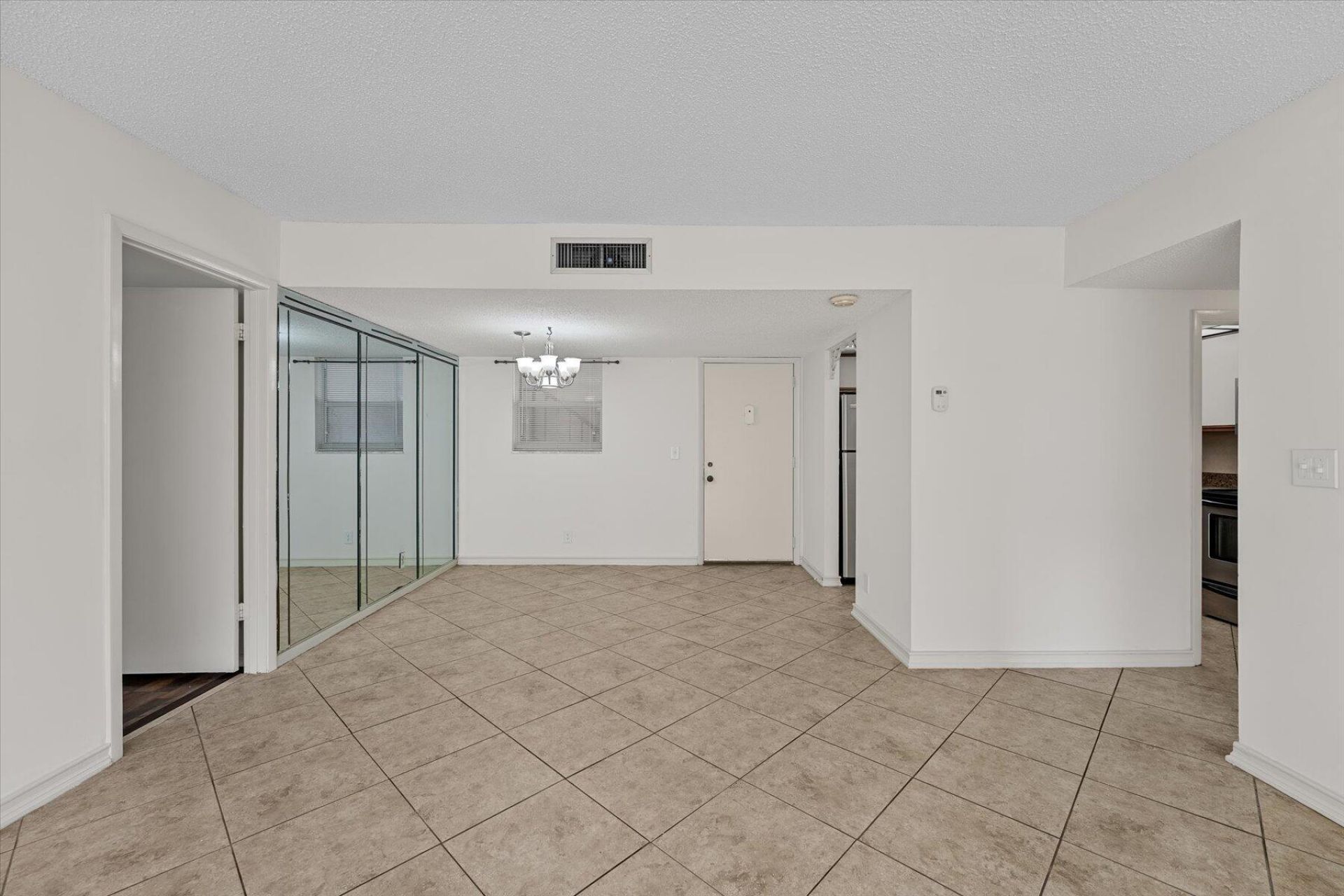 719 Lori Drive, Unit 204, Palm Springs, FL 33461 Photo