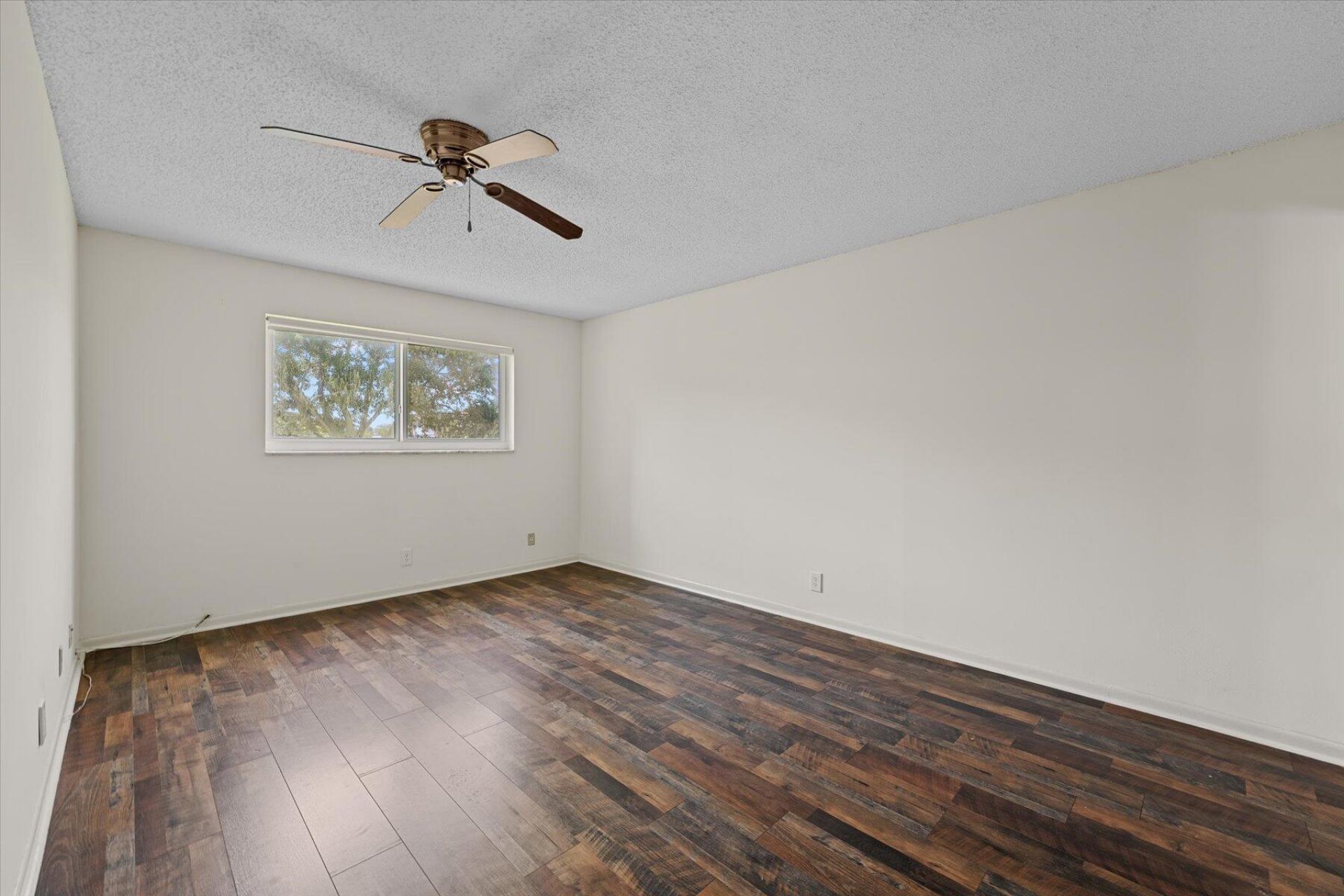 719 Lori Drive, Unit 204, Palm Springs, FL 33461 Photo