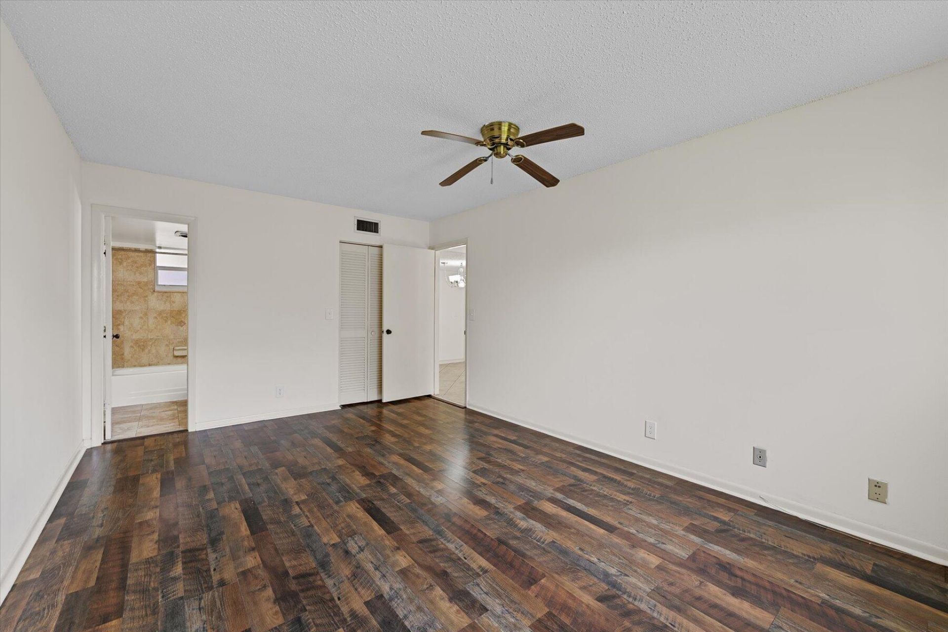 719 Lori Drive, Unit 204, Palm Springs, FL 33461 Photo