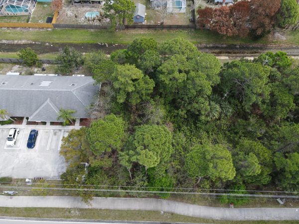 1751 SE Lennard Road NW, Port St. Lucie, FL 34952