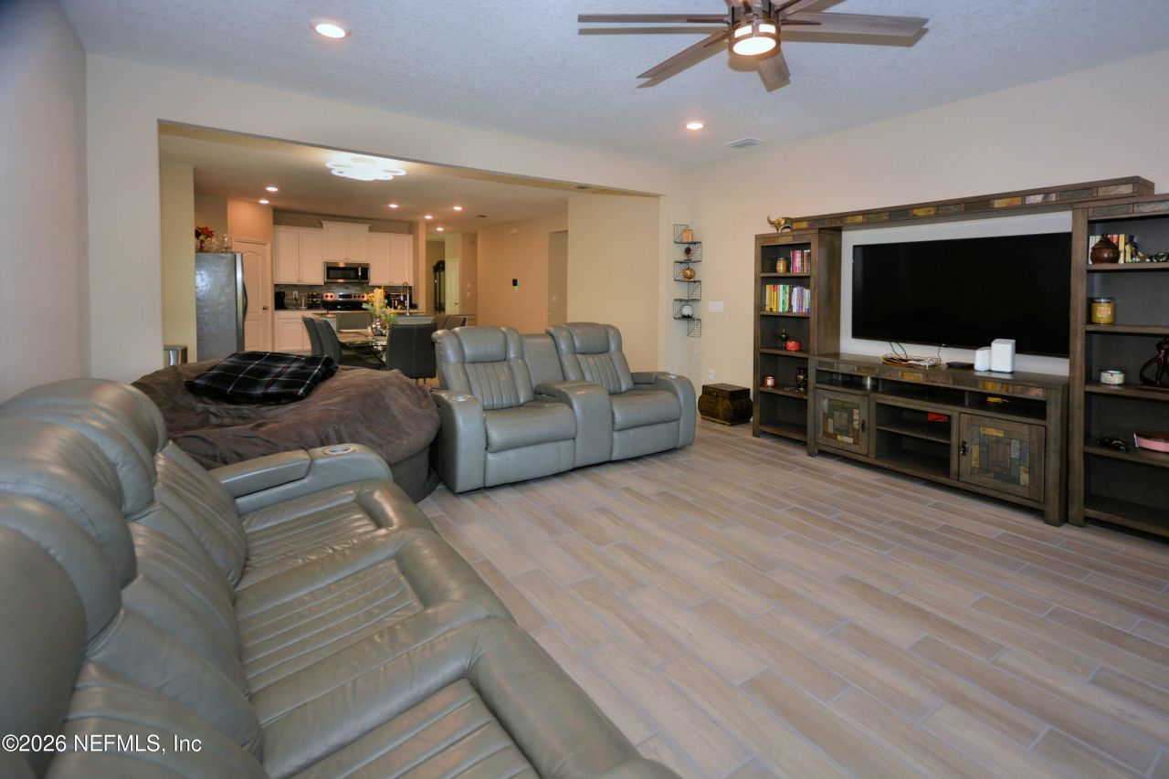 7324 Rock Brook Drive, Jacksonville, FL 32222 Photo