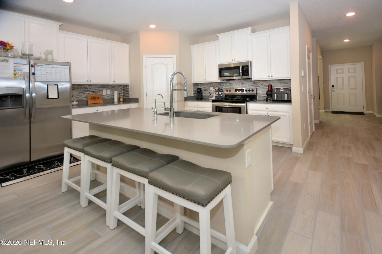 7324 Rock Brook Drive, Jacksonville, FL 32222 Photo