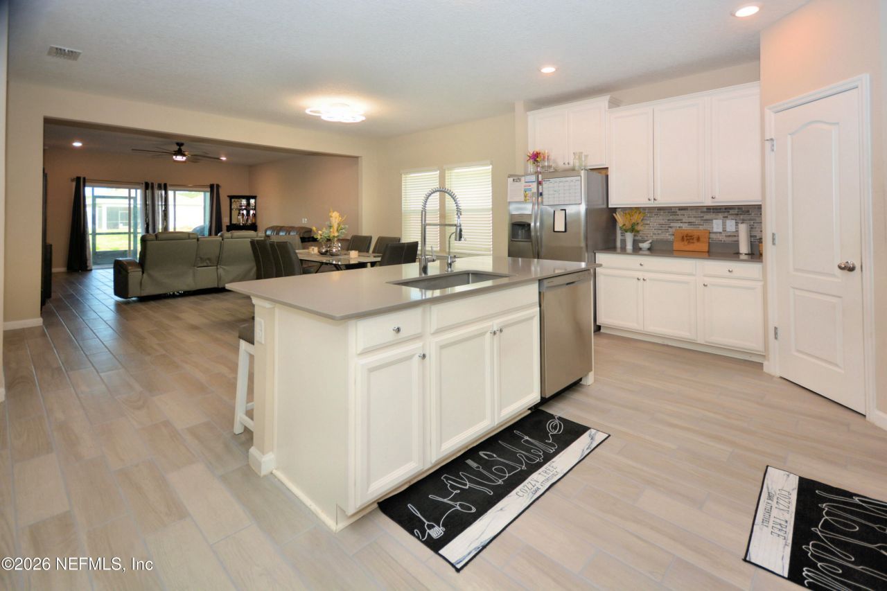 7324 Rock Brook Drive, Jacksonville, FL 32222 Photo