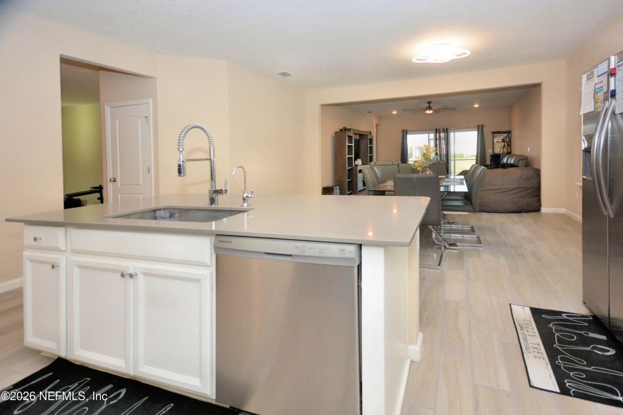 7324 Rock Brook Drive, Jacksonville, FL 32222 Photo