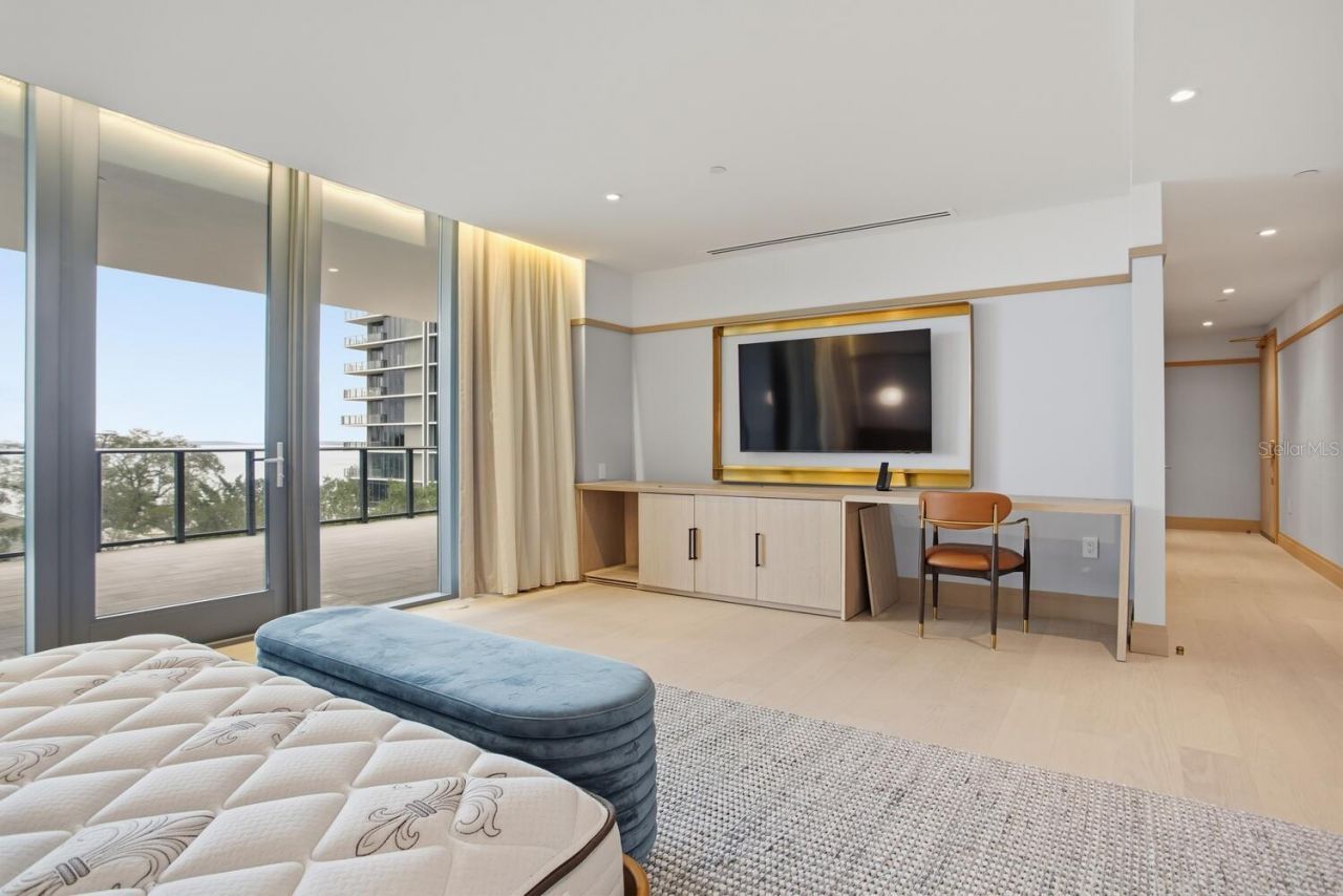 3015 S Ysabella Avenue, Unit 1202, Tampa, FL 33629 Photo