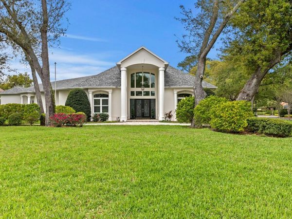 16504 AVILA BOULEVARD , TAMPA, FL 33613