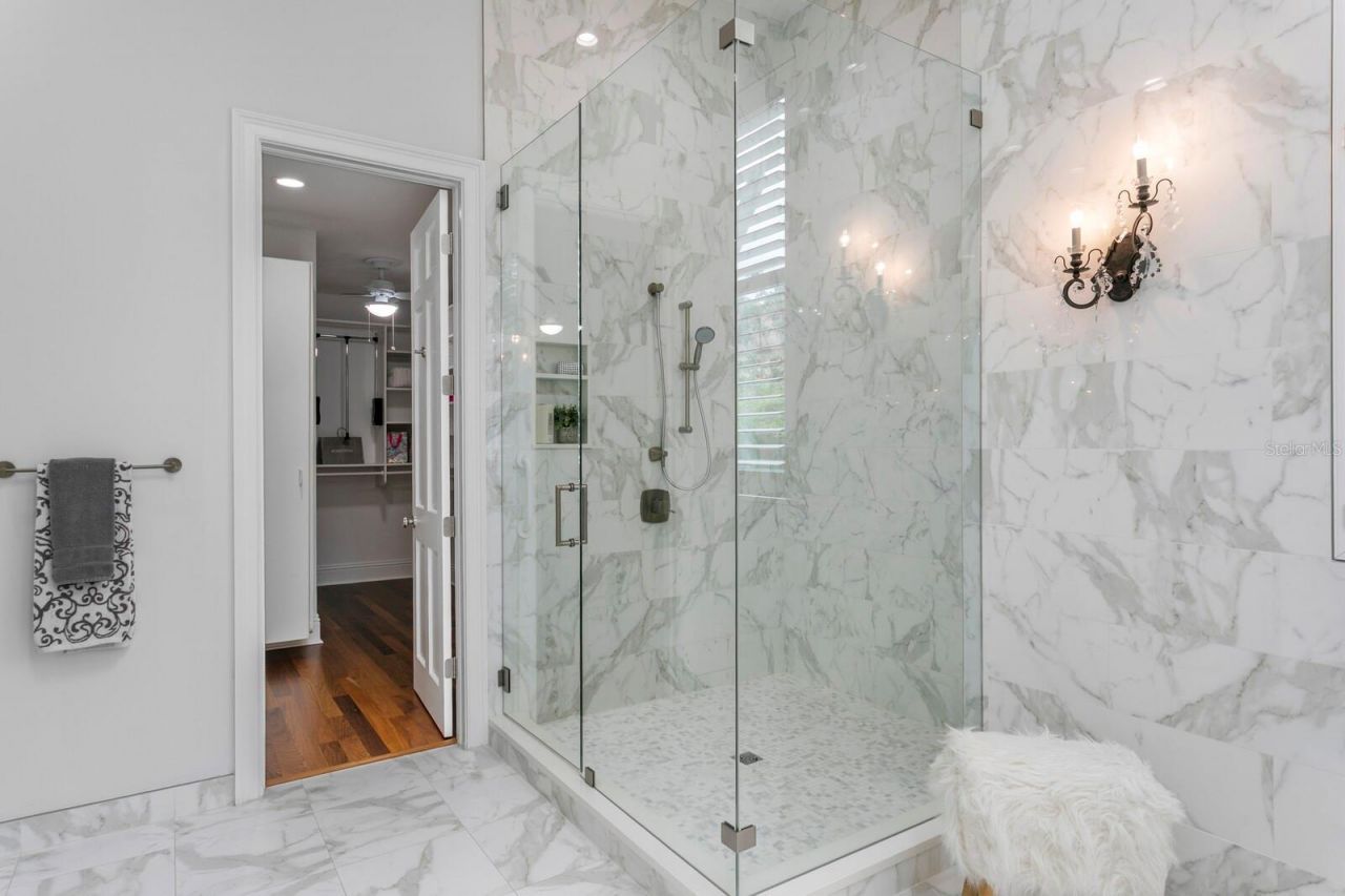 16504 Avila Boulevard, Tampa, FL 33613 Photo