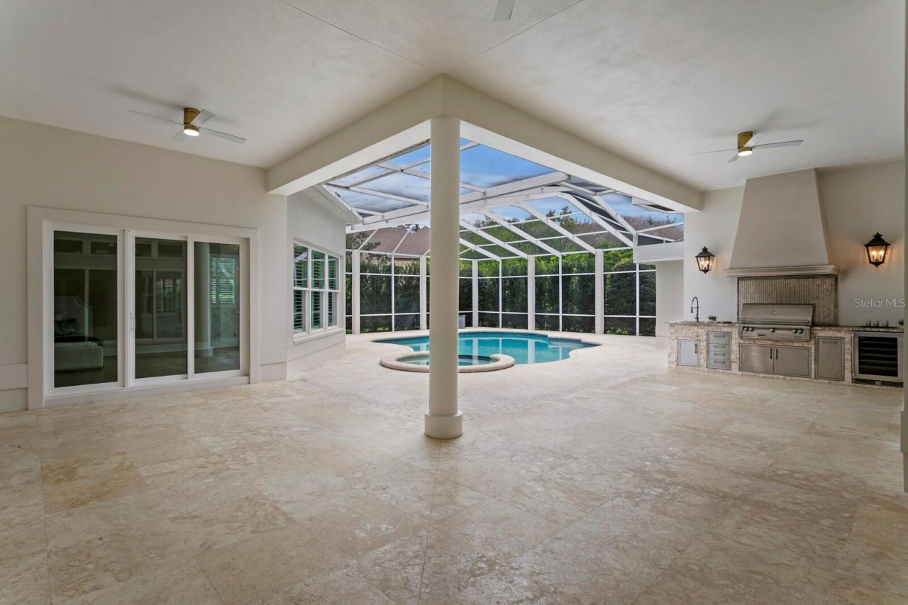 16504 Avila Boulevard, Tampa, FL 33613 Photo