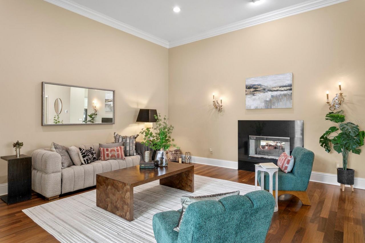 16504 Avila Boulevard, Tampa, FL 33613 Photo