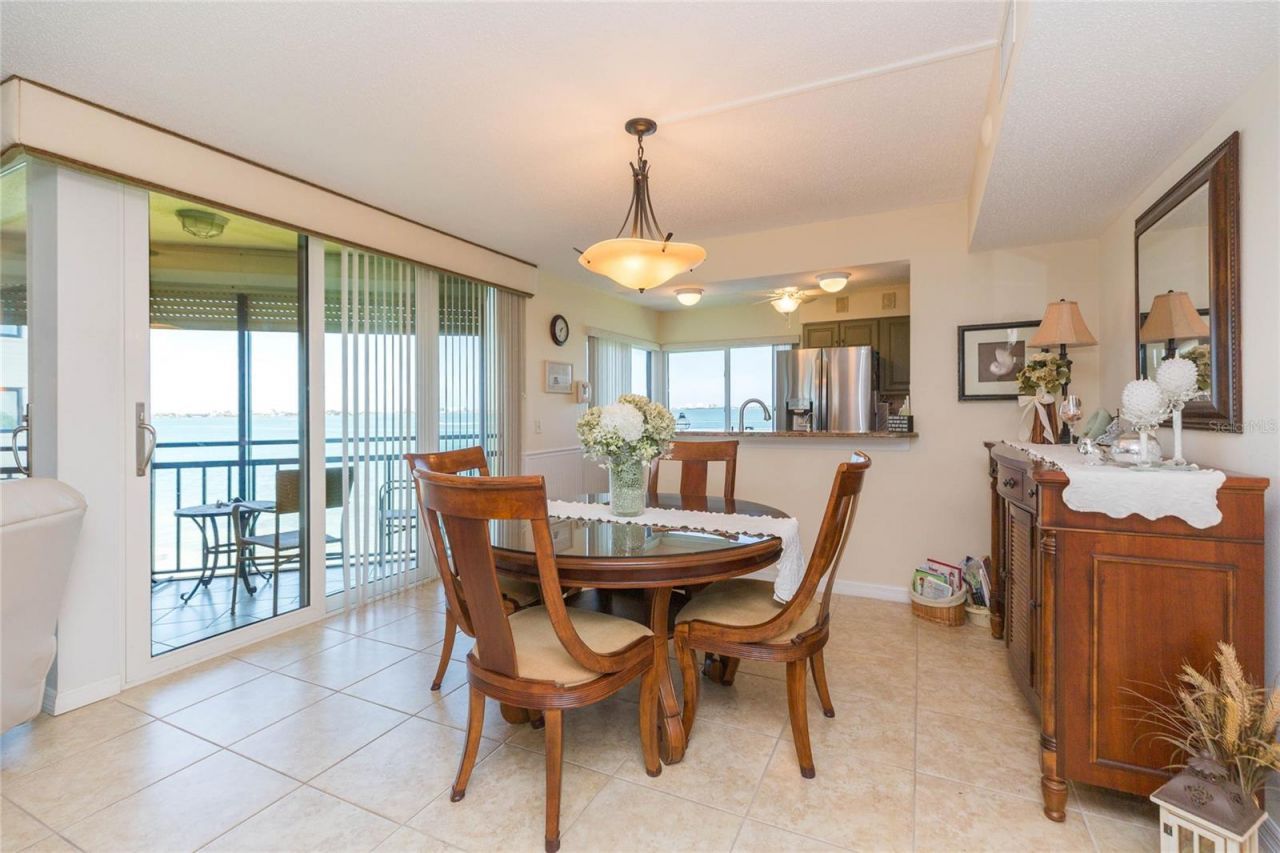 5541 Puerta Del Sol Boulevard S, Unit 318, Saint Petersburg, FL 33715 Photo