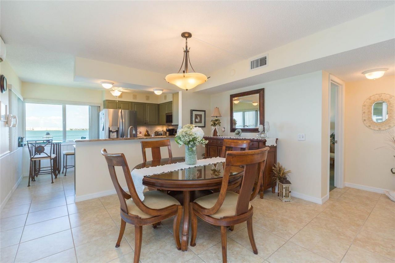 5541 Puerta Del Sol Boulevard S, Unit 318, Saint Petersburg, FL 33715 Photo