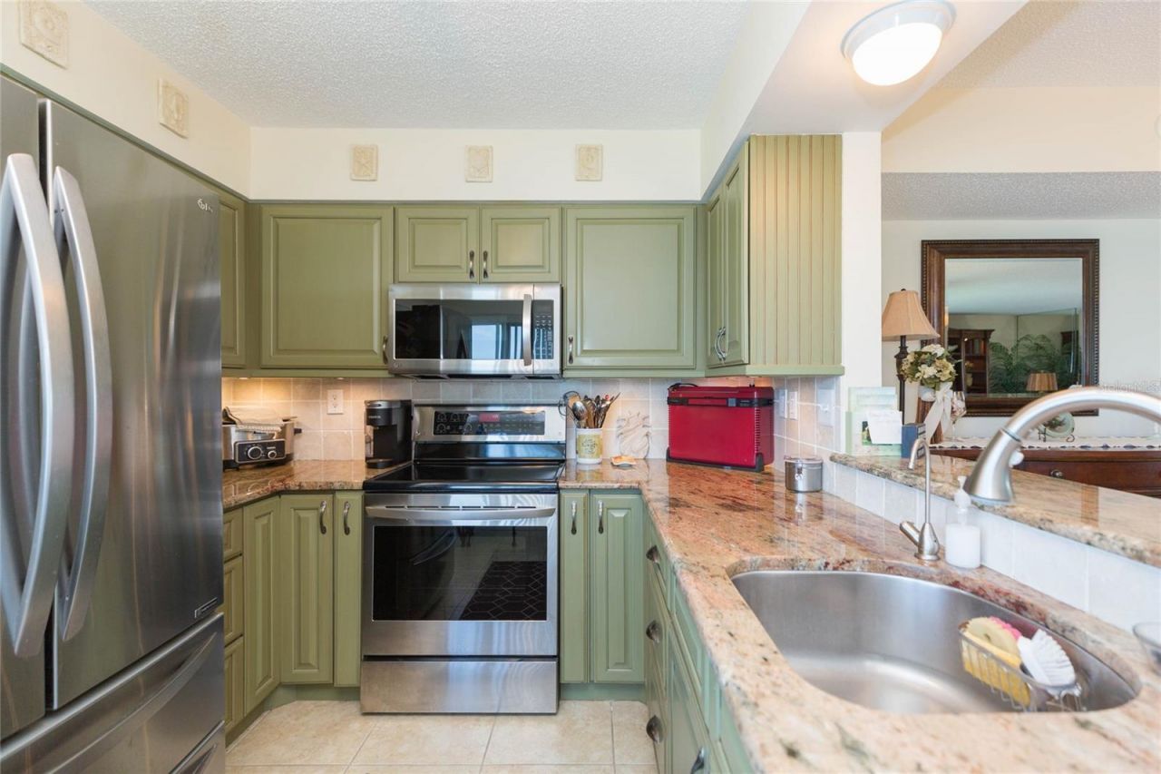 5541 Puerta Del Sol Boulevard S, Unit 318, Saint Petersburg, FL 33715 Photo