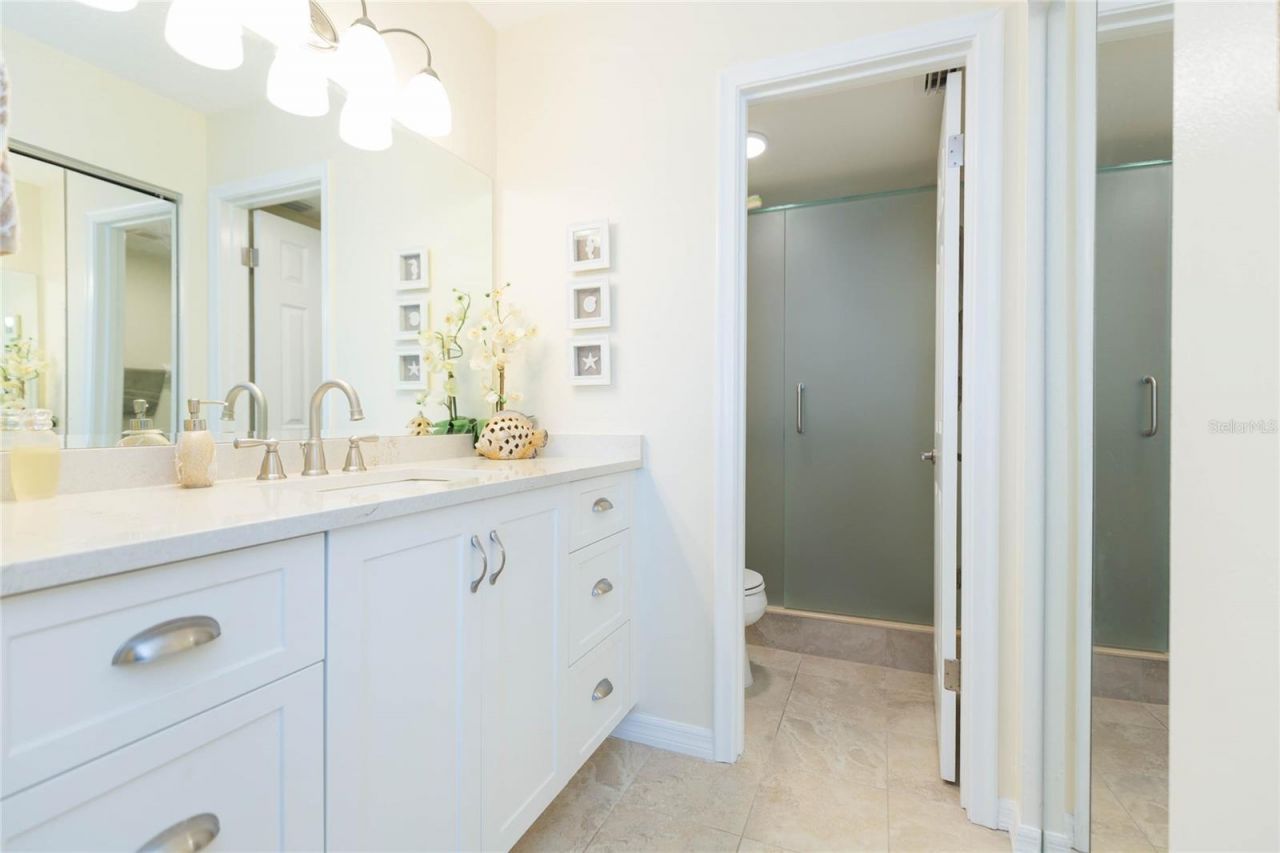 5541 Puerta Del Sol Boulevard S, Unit 318, Saint Petersburg, FL 33715 Photo