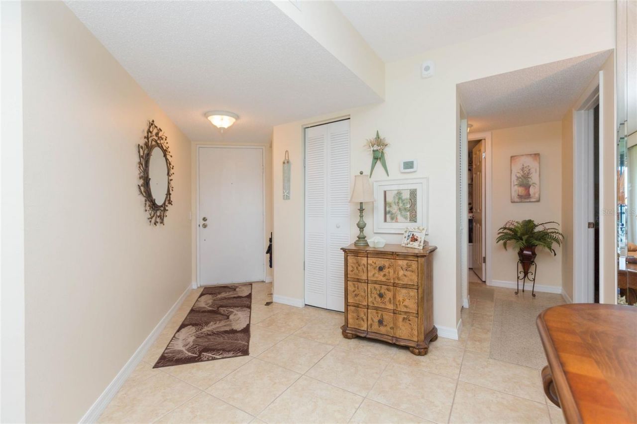 5541 Puerta Del Sol Boulevard S, Unit 318, Saint Petersburg, FL 33715 Photo