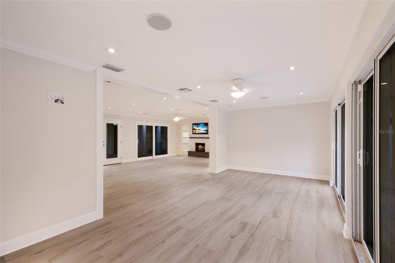 103 Fillmore Drive, Sarasota, FL 34236 Photo