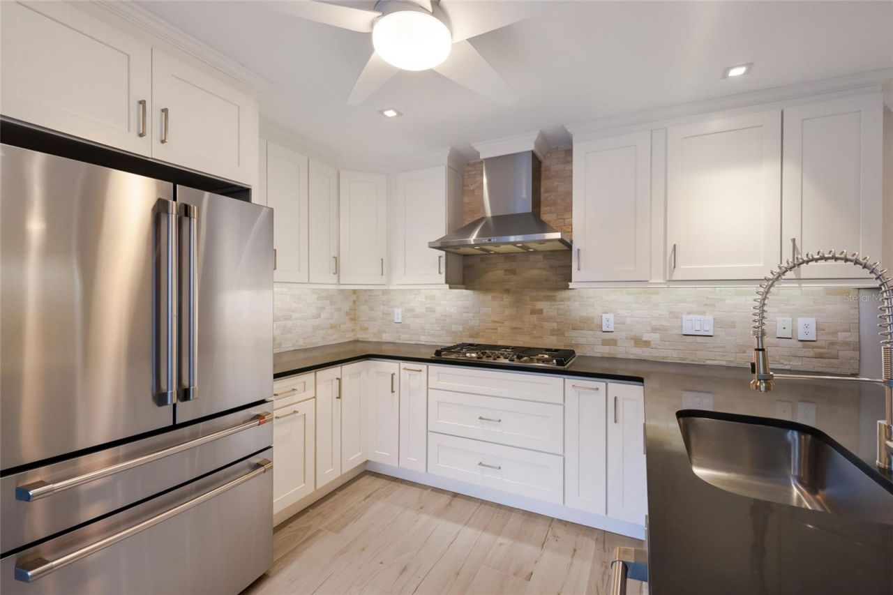 103 Fillmore Drive, Sarasota, FL 34236 Photo