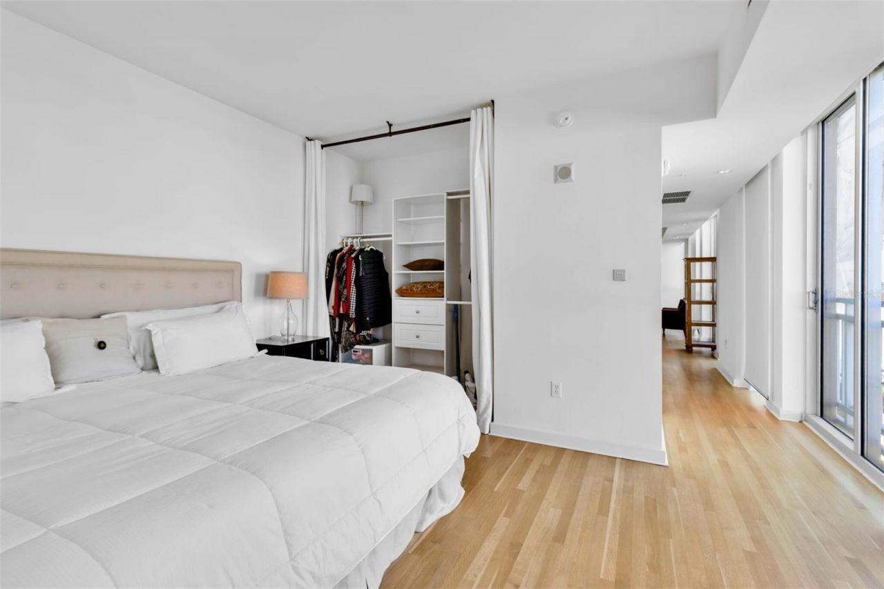 1350 Main Street, Unit 502, Sarasota, FL 34236 Photo