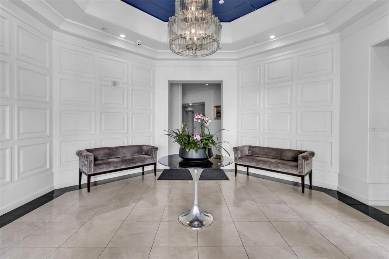 1350 Main Street, Unit 502, Sarasota, FL 34236 Photo