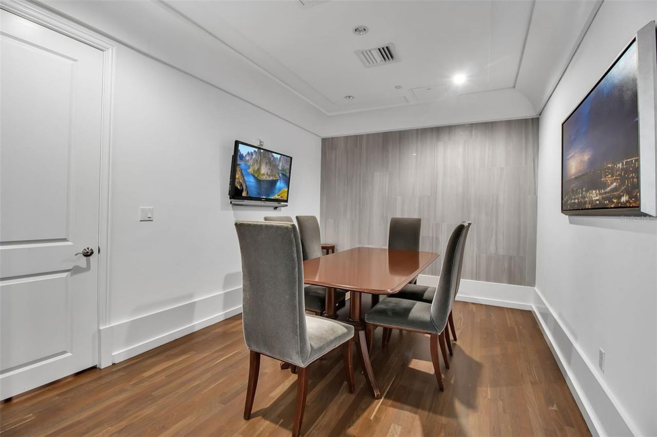 1350 Main Street, Unit 502, Sarasota, FL 34236 Photo