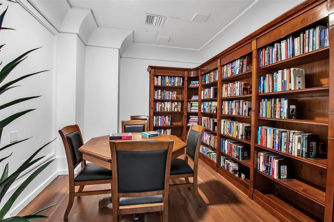 1350 Main Street, Unit 502, Sarasota, FL 34236 Photo