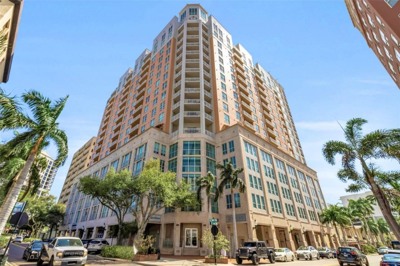 1350 Main Street, Unit 502, Sarasota, FL 34236 Photo