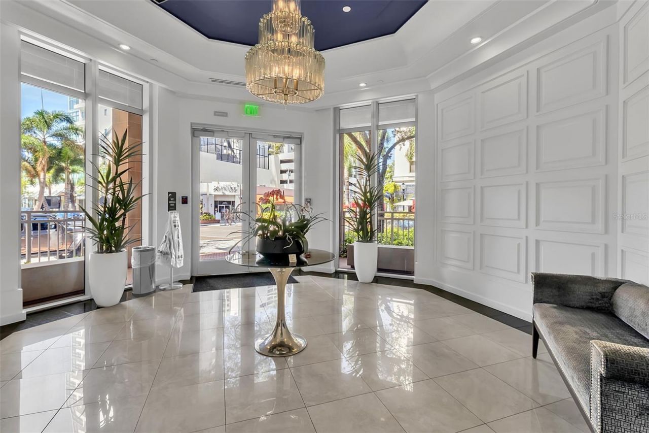 1350 Main Street, Unit 502, Sarasota, FL 34236 Photo