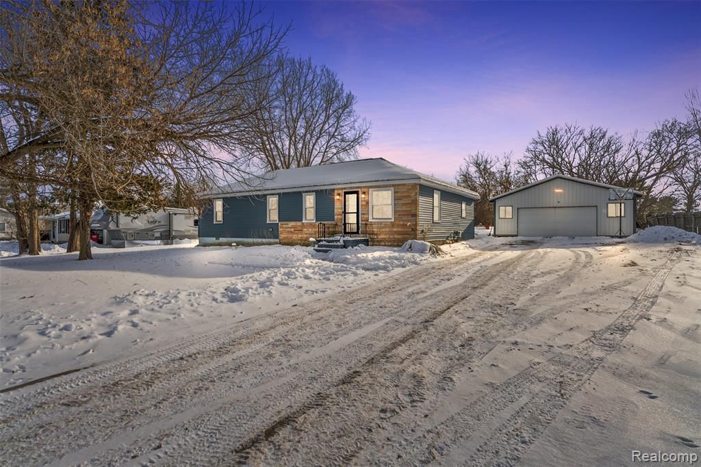 1268 E Dodge Road , Thetford Township, MI 48458 Main Photo