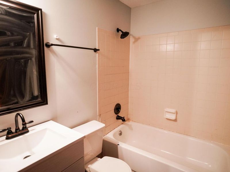 5746 Kendrick Drive , Galloway, OH 43119 Photo 15