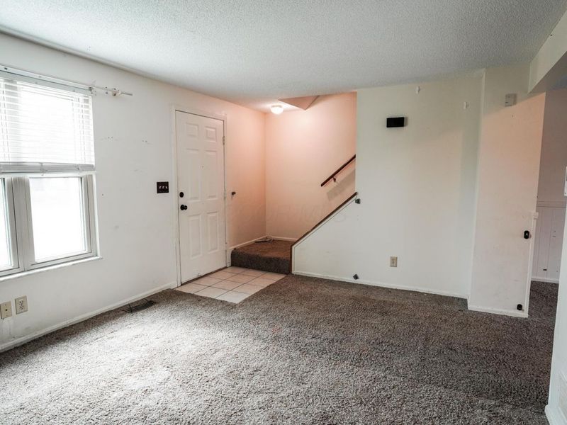 5746 Kendrick Drive , Galloway, OH 43119 Photo 4