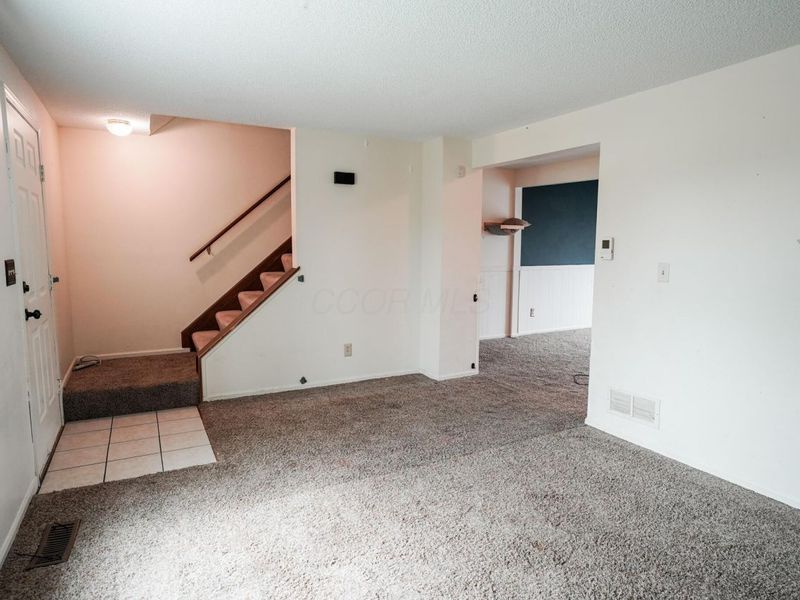 5746 Kendrick Drive , Galloway, OH 43119 Photo 5