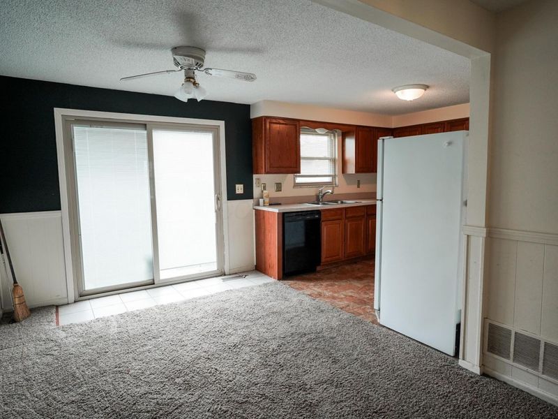 5746 Kendrick Drive , Galloway, OH 43119 Photo 8