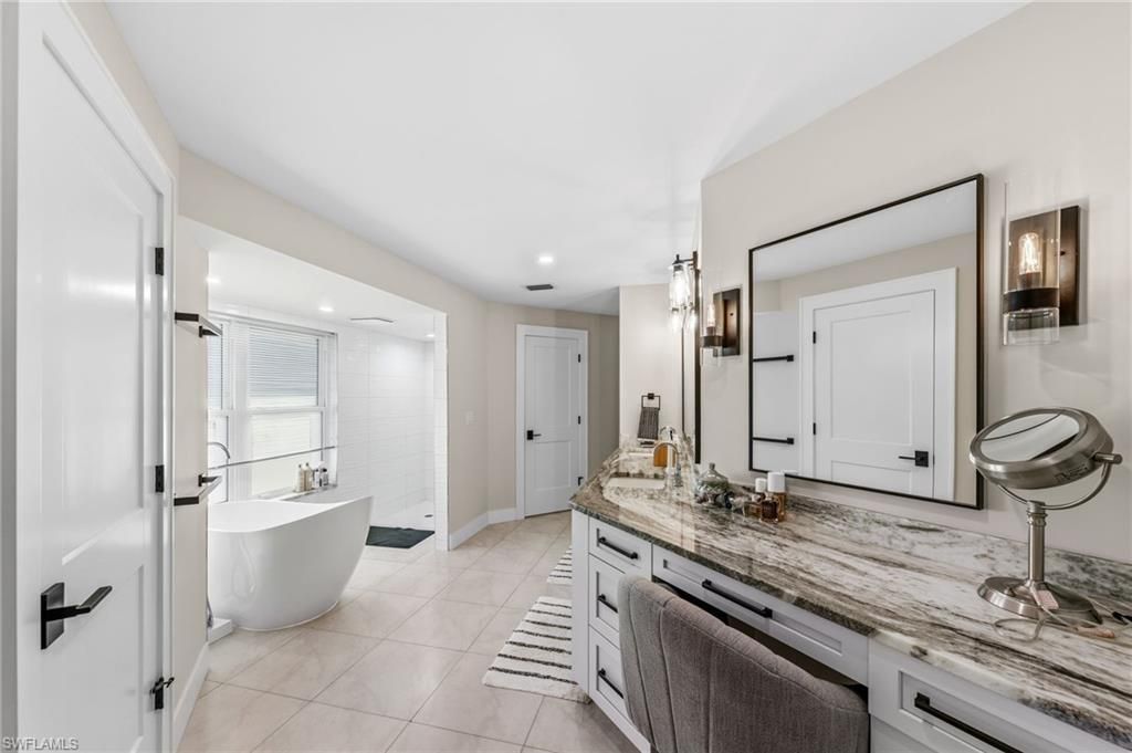 4724 Riverside Dr, Estero, FL 33928 Photo