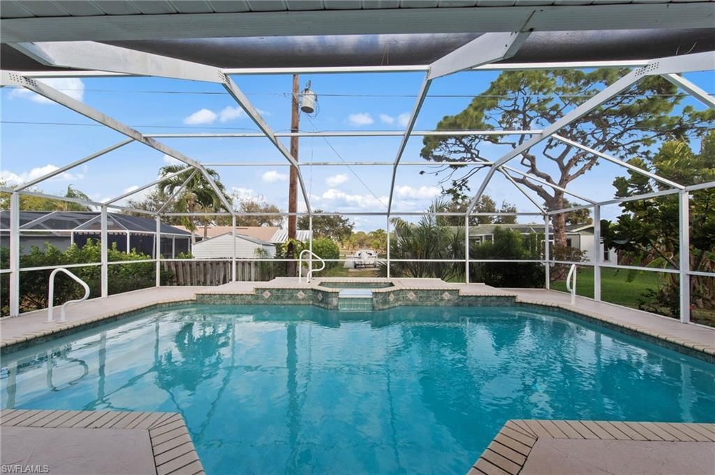 4724 Riverside Dr, Estero, FL 33928 Photo