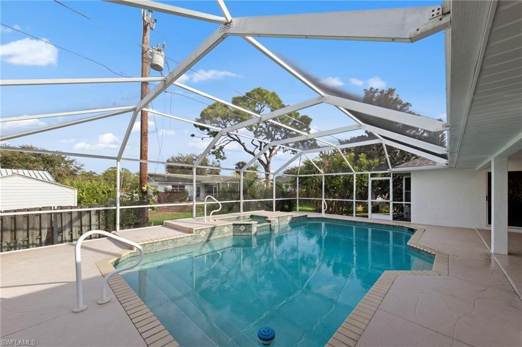 4724 Riverside Dr, Estero, FL 33928 Photo