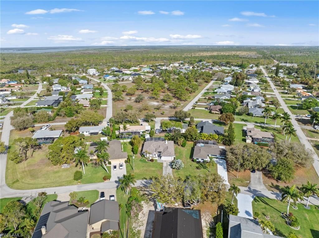 4724 Riverside Dr, Estero, FL 33928 Photo
