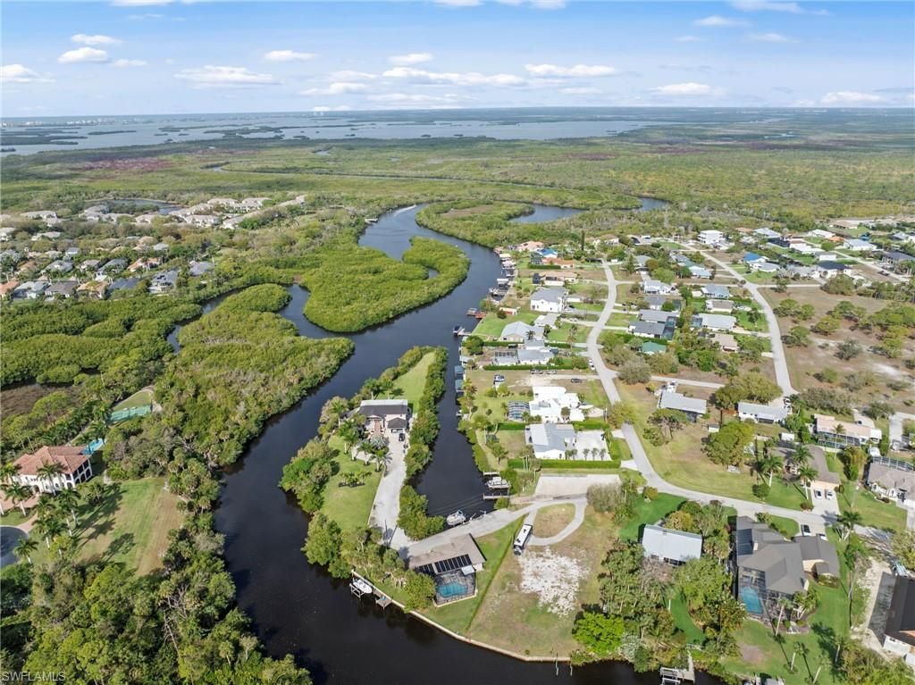 4724 Riverside Dr, Estero, FL 33928 Photo