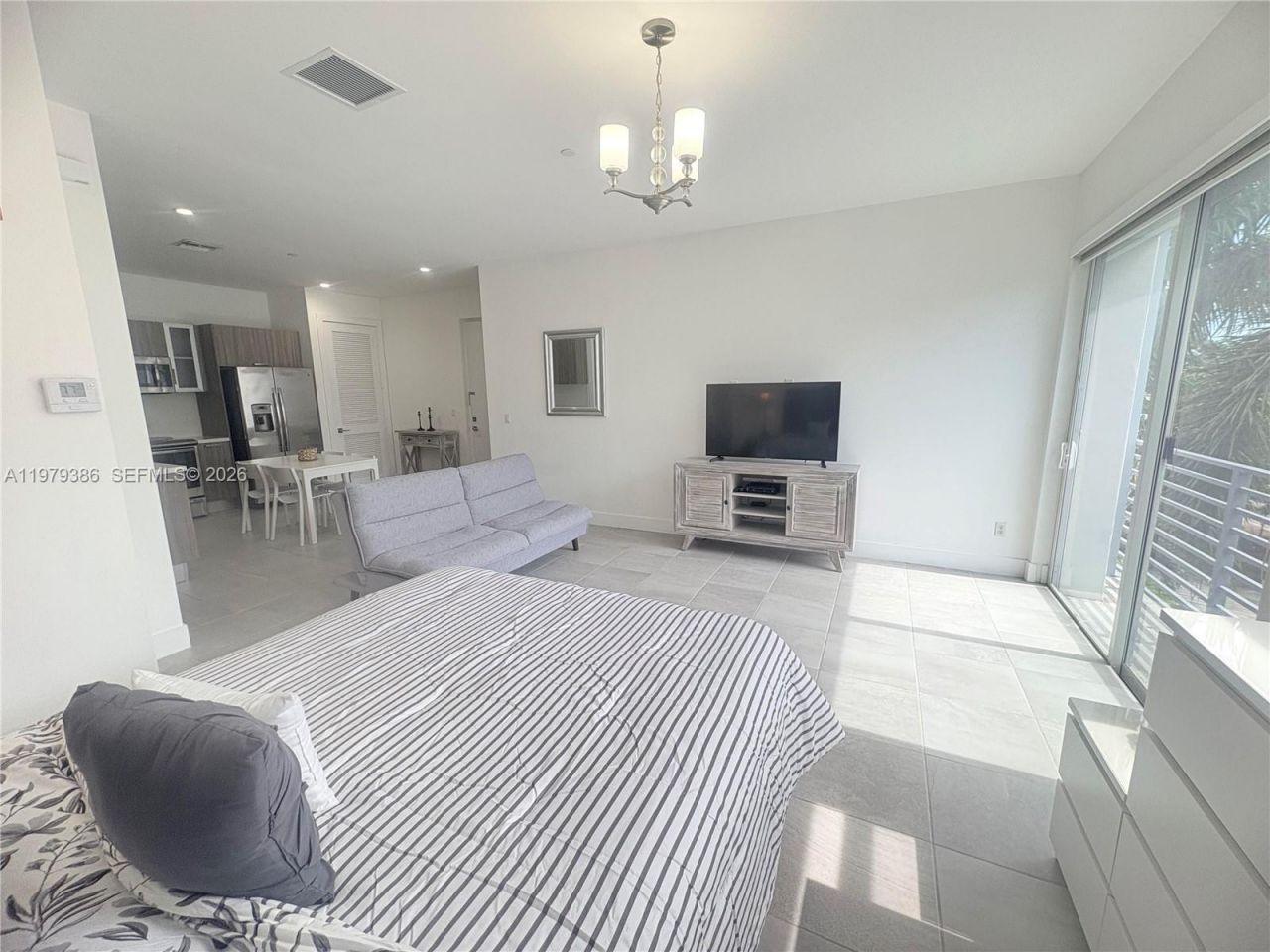 1045 NE 18th Ave, Unit 304, Fort Lauderdale, FL 33304 Photo