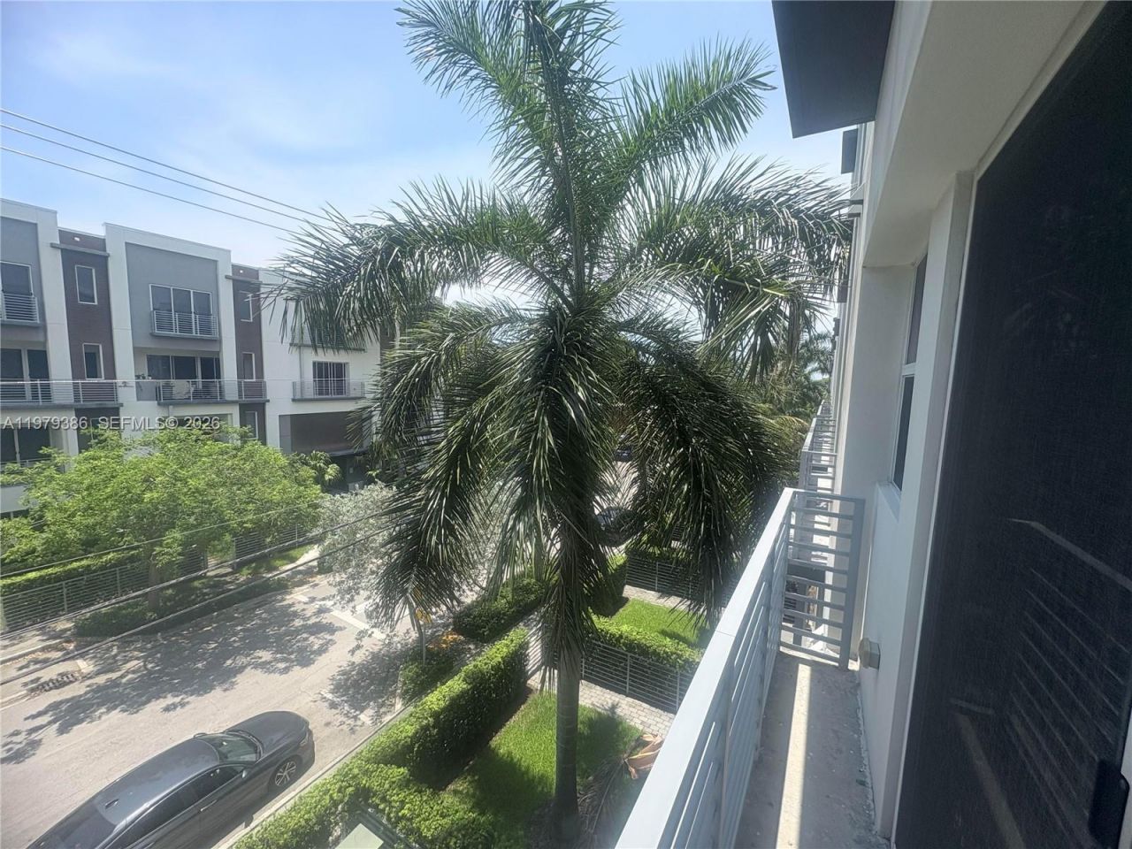 1045 NE 18th Ave, Unit 304, Fort Lauderdale, FL 33304 Photo