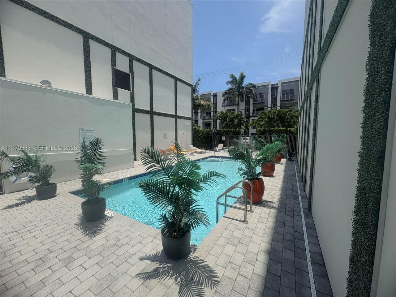 1045 NE 18th Ave, Unit 304, Fort Lauderdale, FL 33304 Photo
