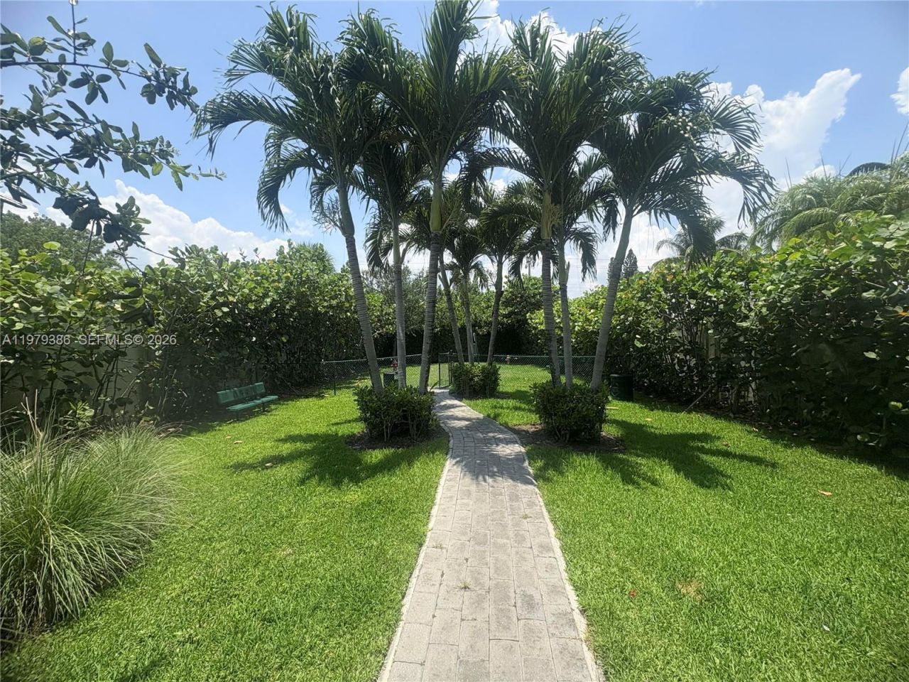 1045 NE 18th Ave, Unit 304, Fort Lauderdale, FL 33304 Photo