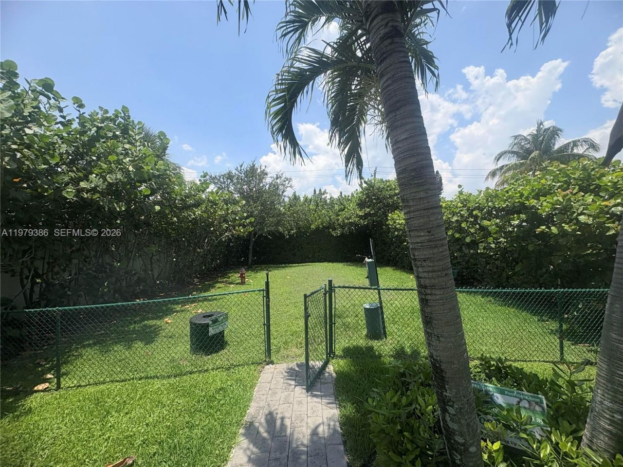 1045 NE 18th Ave, Unit 304, Fort Lauderdale, FL 33304 Photo